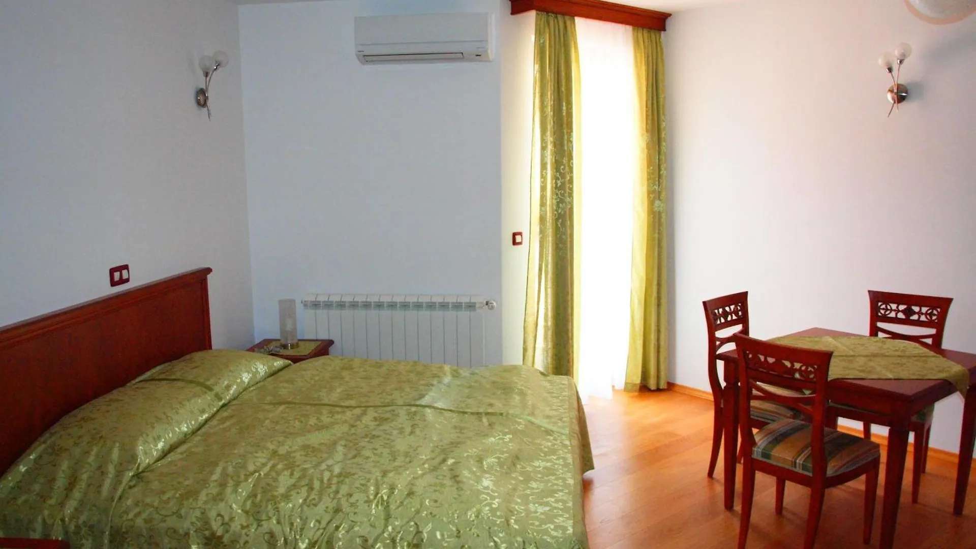 Villa Armin Rovinj 0*,  Croacia